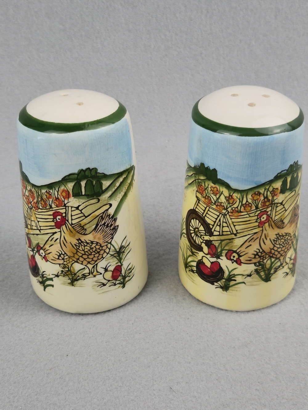 Vintage Rooster & Hen Ceramic Salt & Pepper Shakers (Decorative Only)